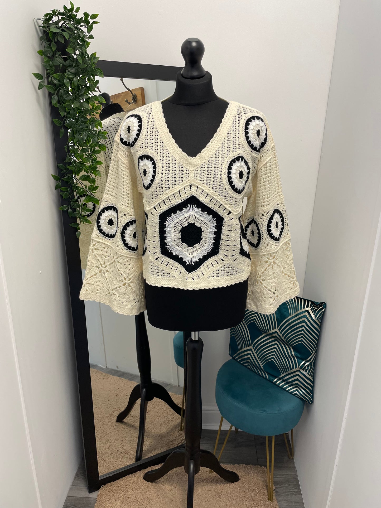 Flare Sleeve Crochet Tops
