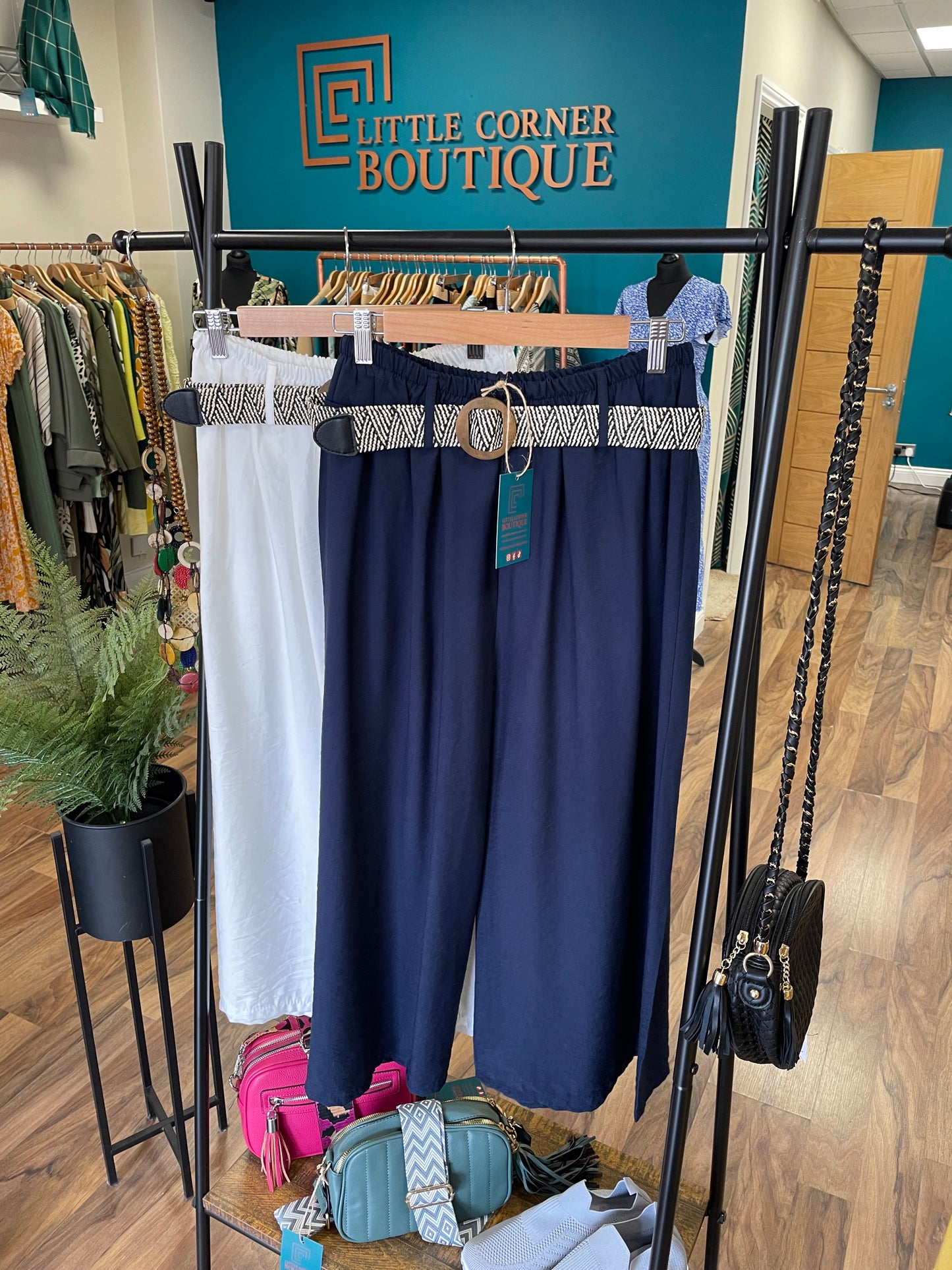 Cropped Wide Leg Trousers