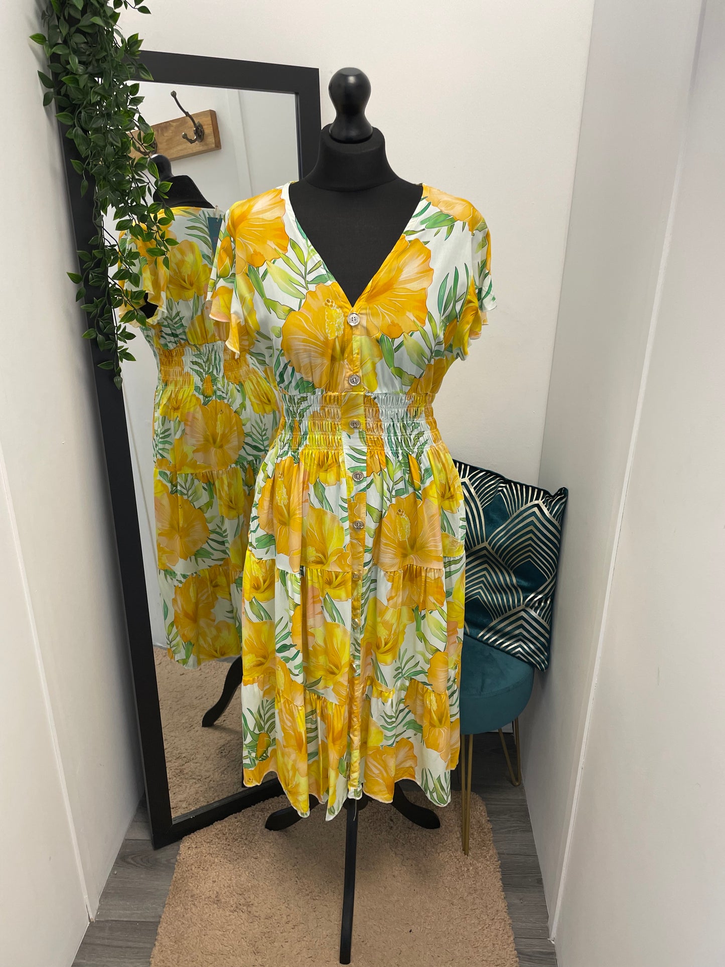V-Neck Midi Dresses