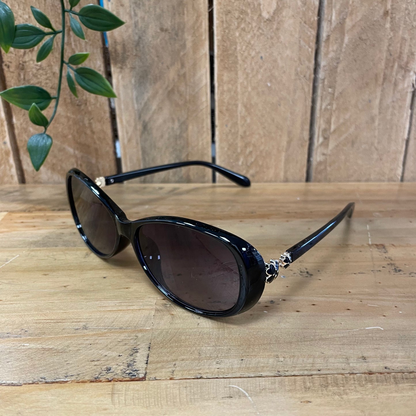 Double Flower Motif Sunglasses