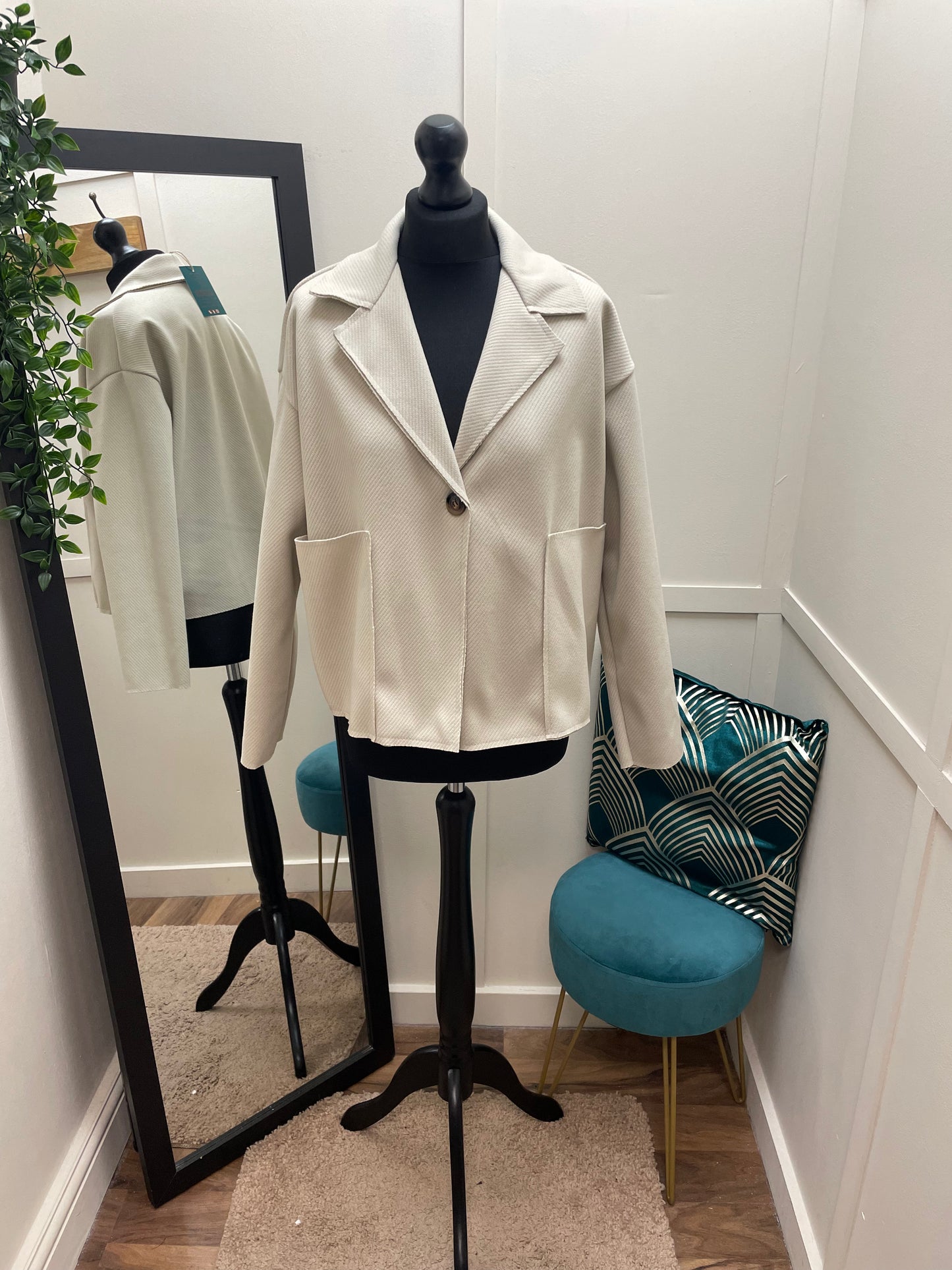 Cropped Jackets