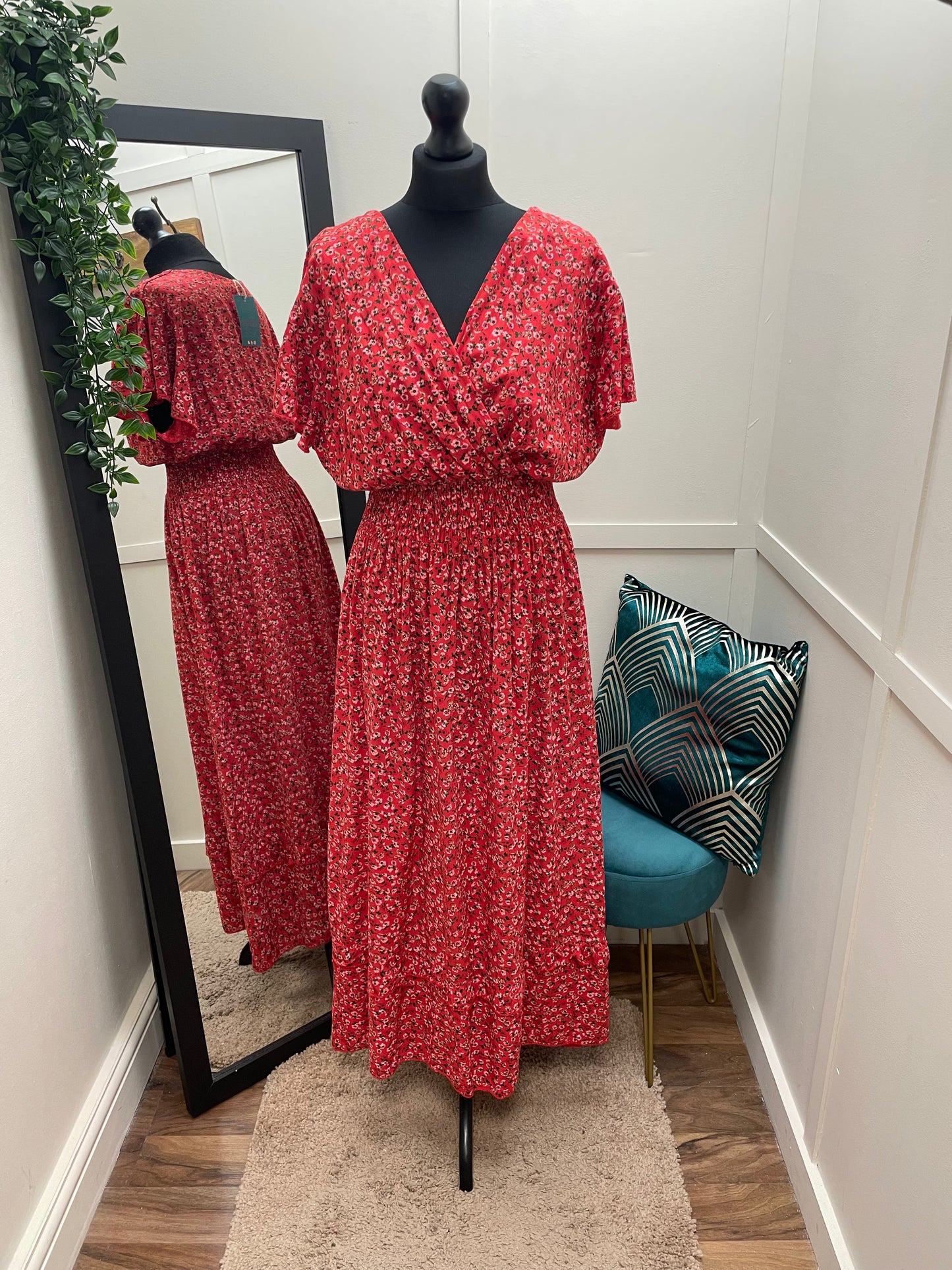 Cross Over Elasticated Floral Dresses