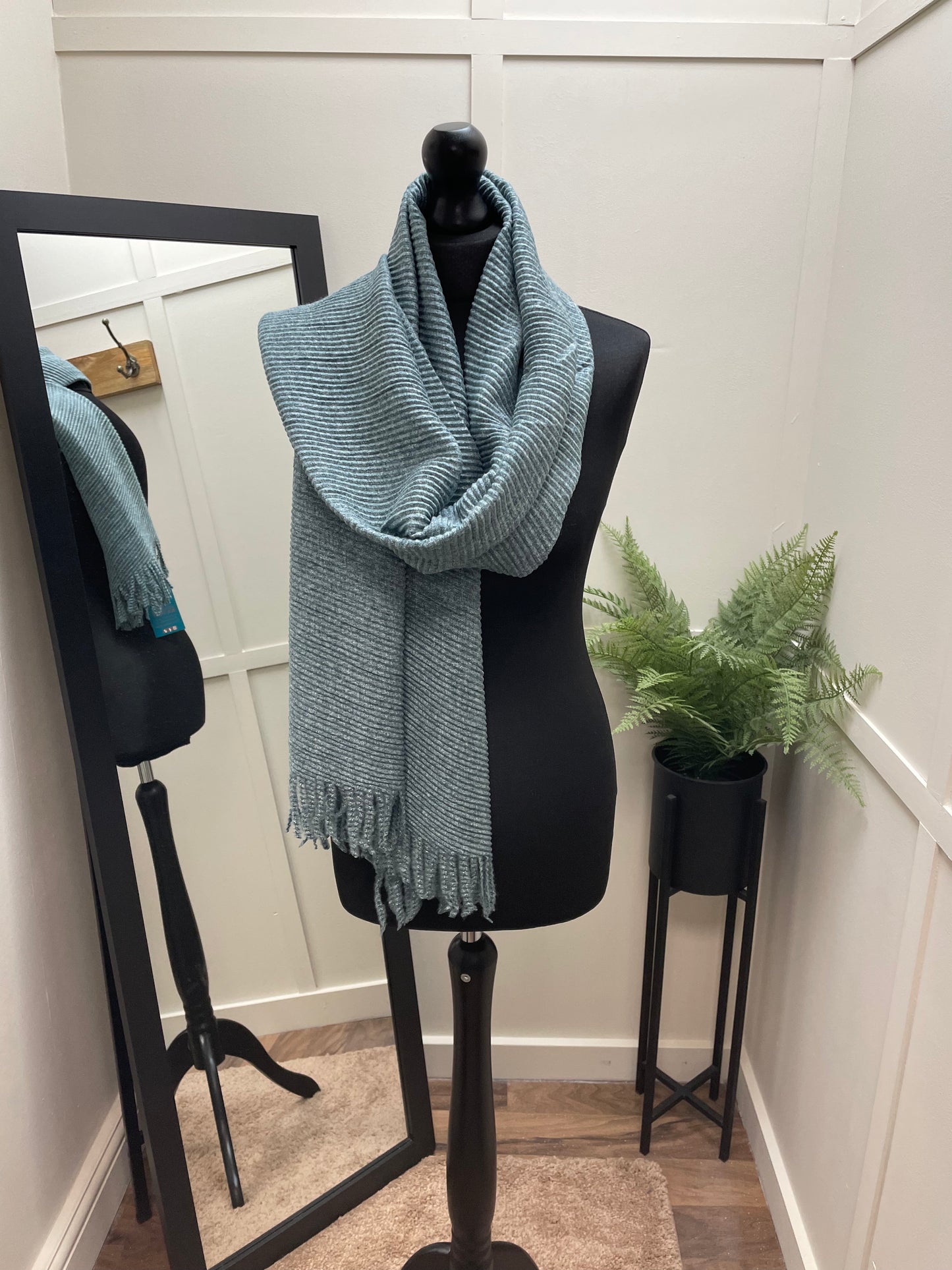 Plain Crinkle Scarves
