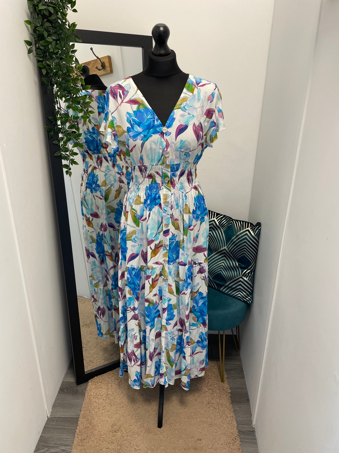 V-Neck Maxi Dresses