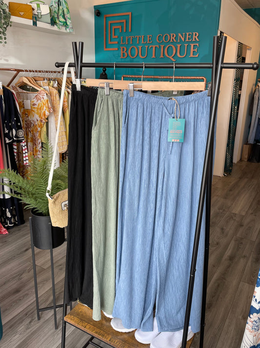 Wide Leg Crinkled Trousers