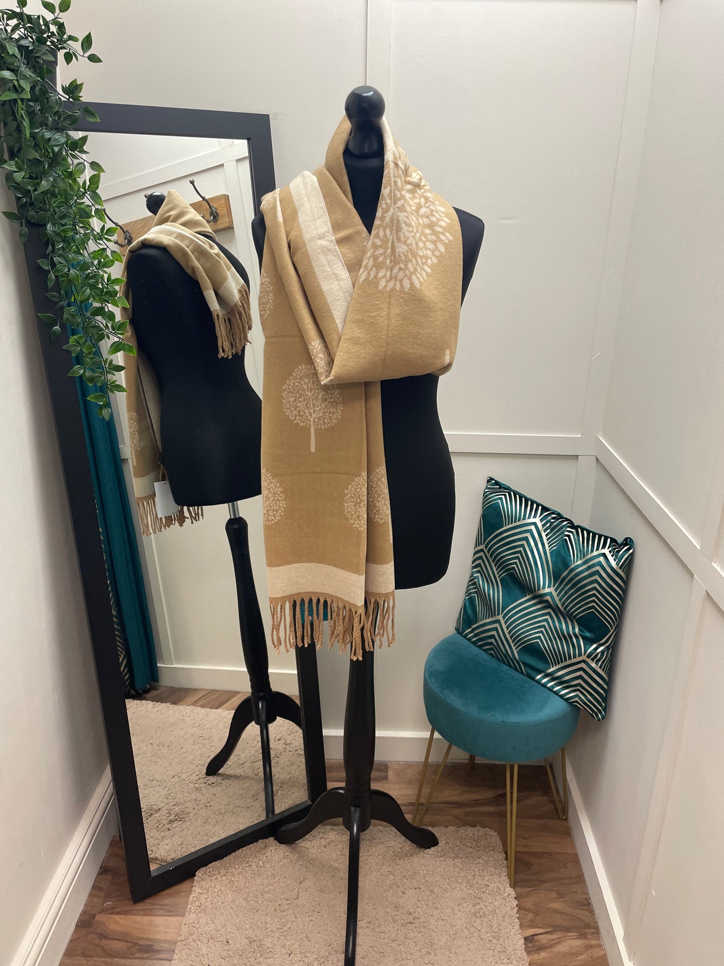 Soft Tassel Tree Print Scarves