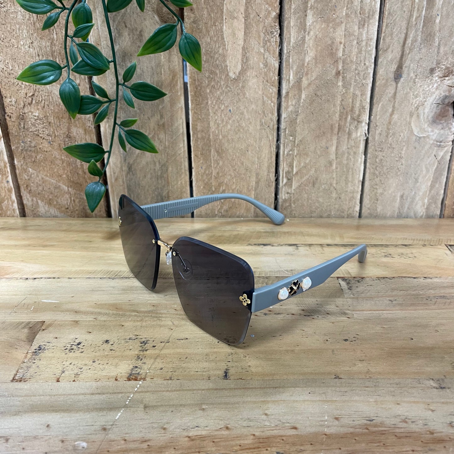 Pearl & Clover Sunglasses