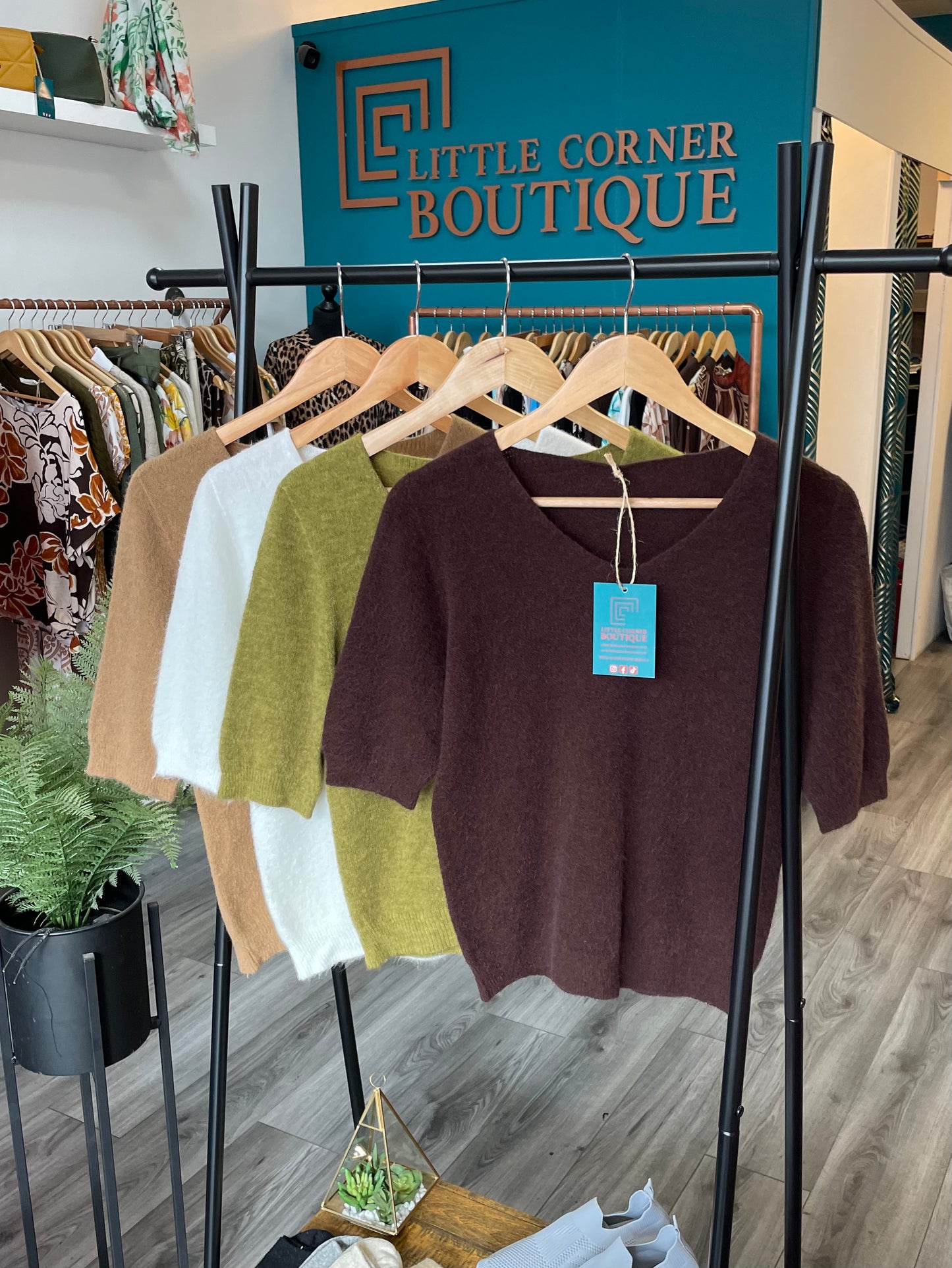 V-Neck Knit T-Shirts