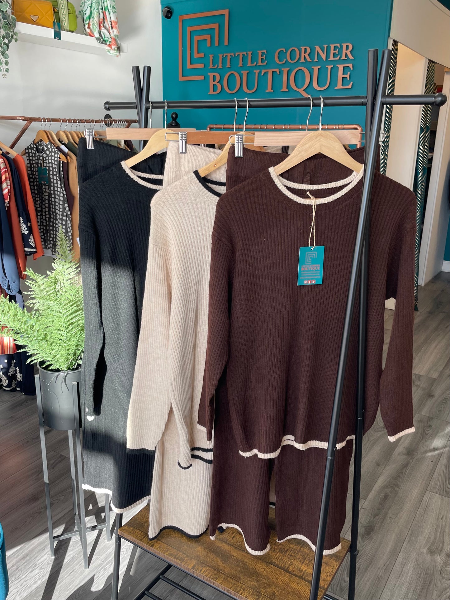 Contrast Hem Lounge Sets