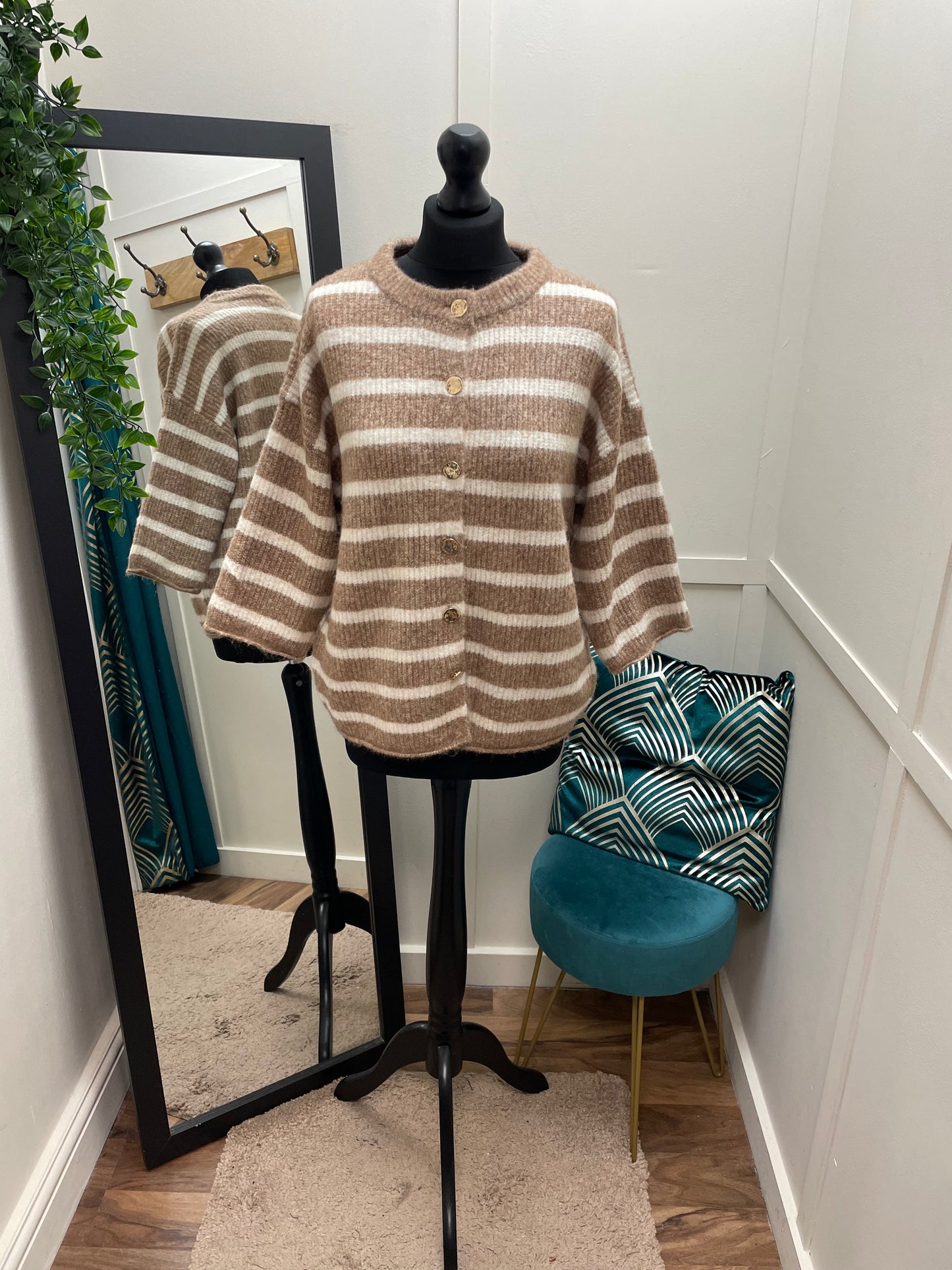 Striped Crop Sleeve Cardigans