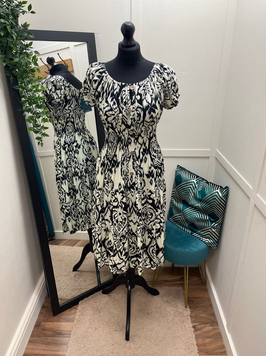 Black and Cream Print Bardot Midi Dresses