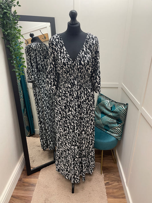 Black & White Print Maxi Dress