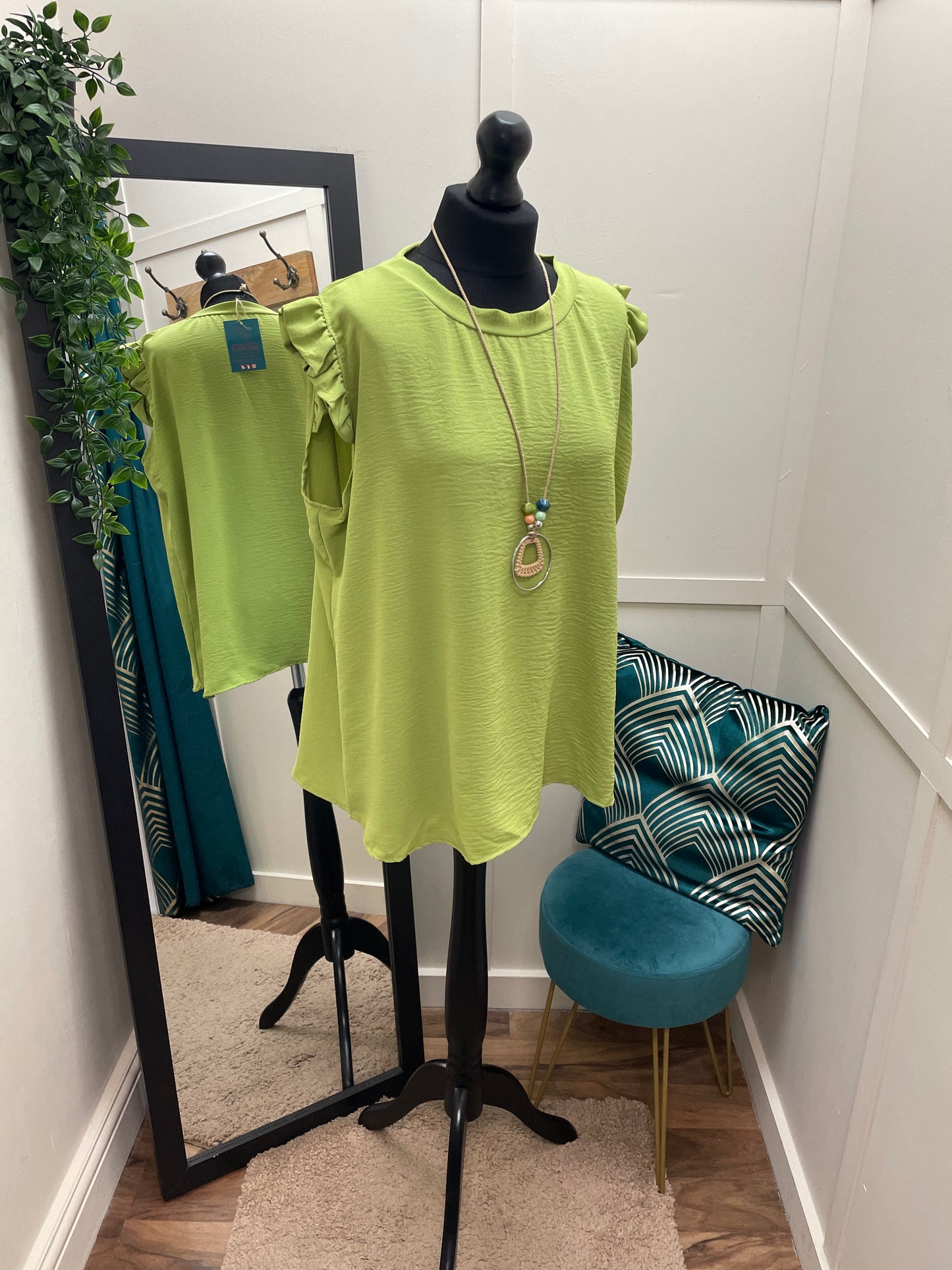 Frill Sleeve Tops