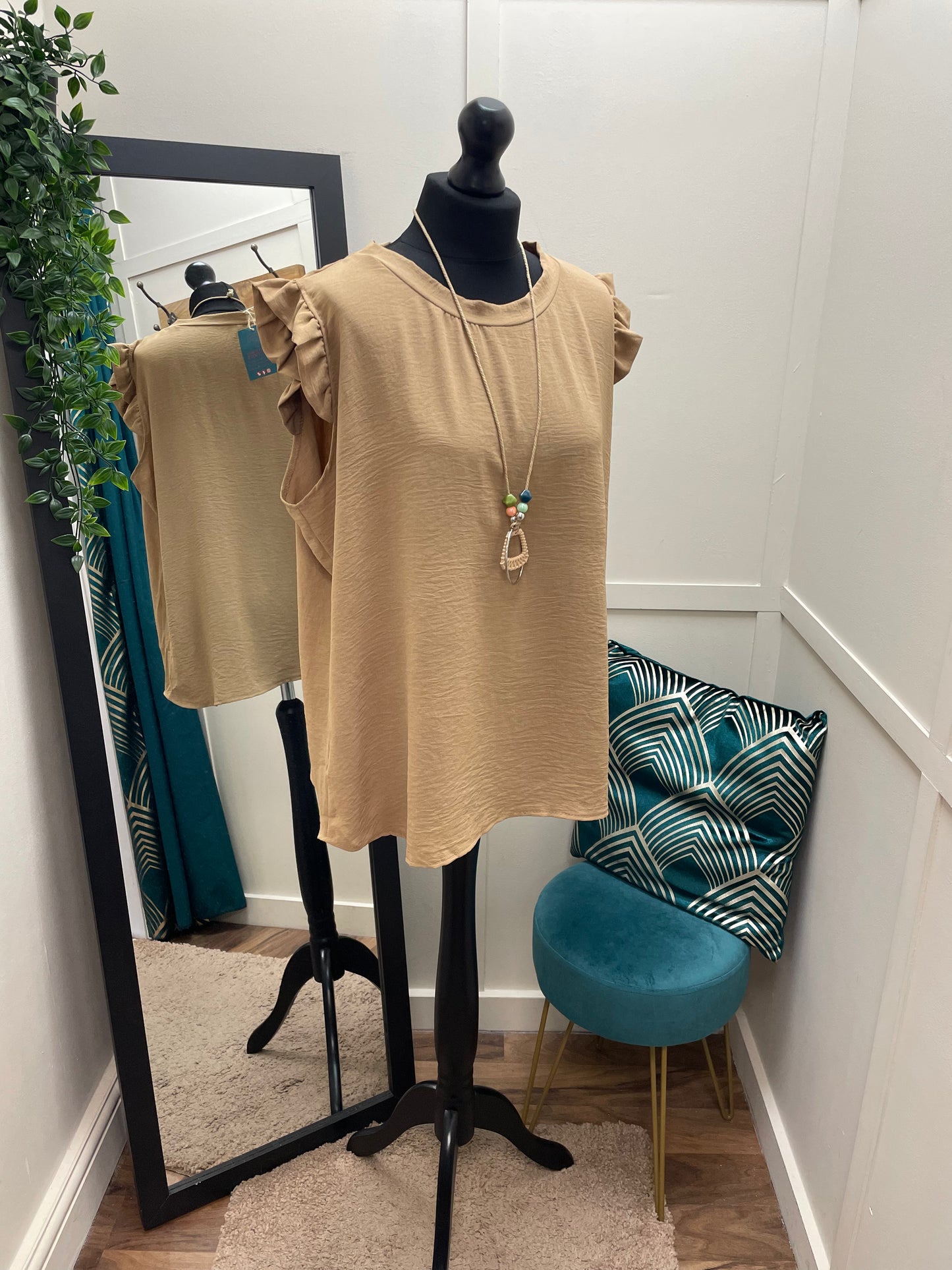 Frill Sleeve Tops