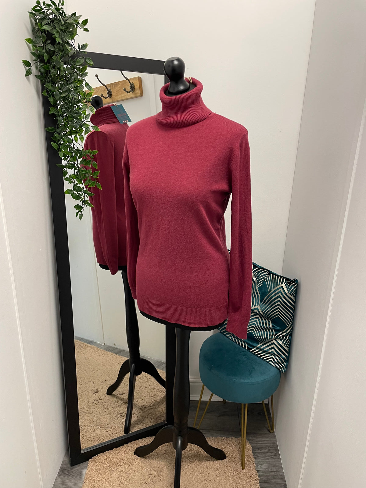 Roll Neck Knit Tops