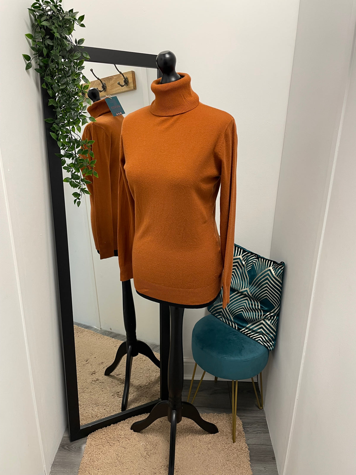Roll Neck Knit Tops