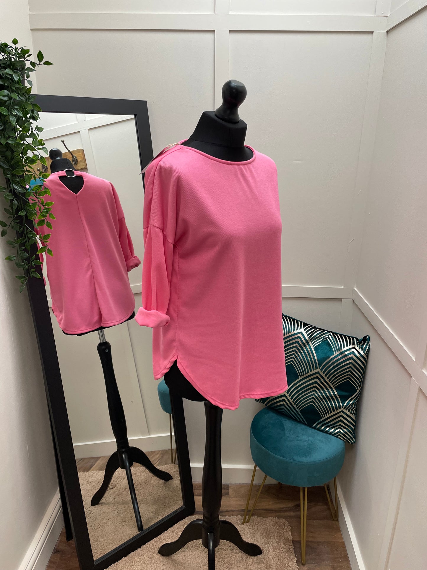 Back-Neck Ring Tops