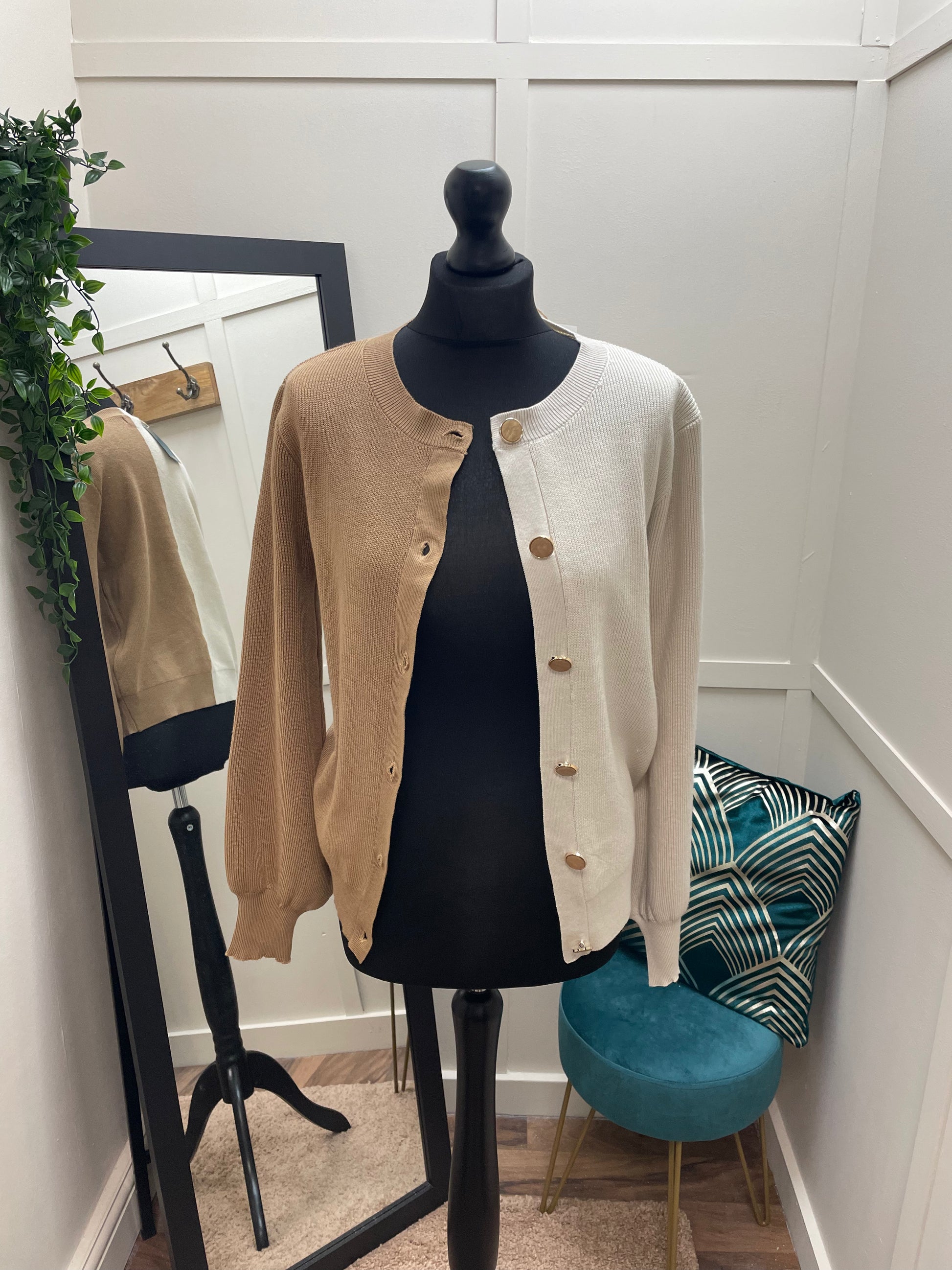 Cardigans boutique 2025